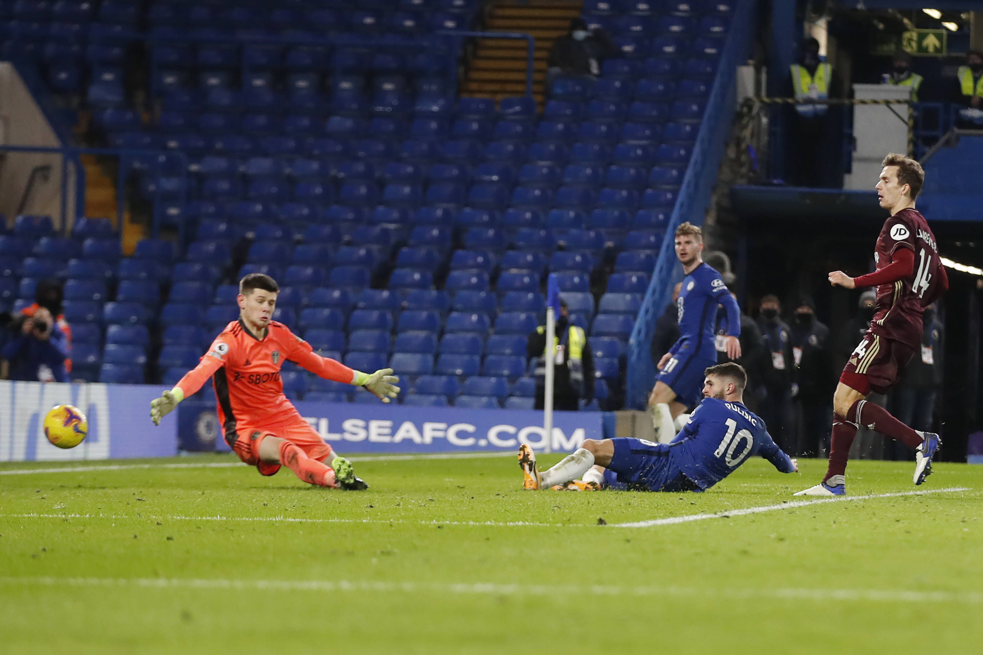 紧密防守 紧密防守